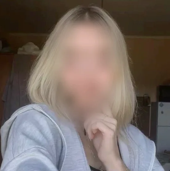 Lucy, 20