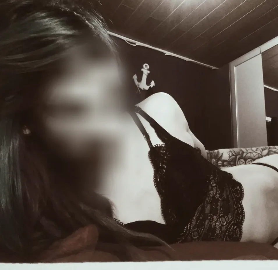 Rana, 27