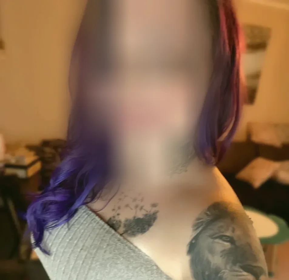 Saoirse, 30