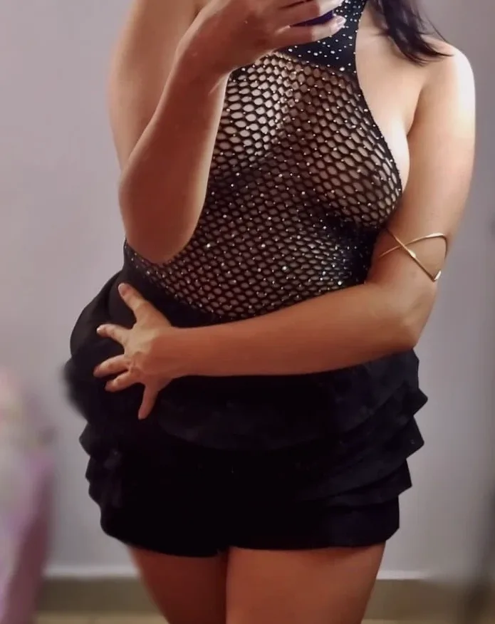 Simran, 27